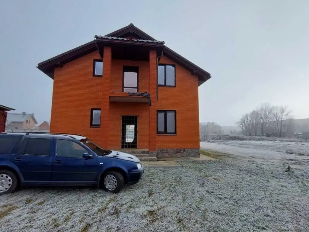 Будинок з ділянкою на Браїлках