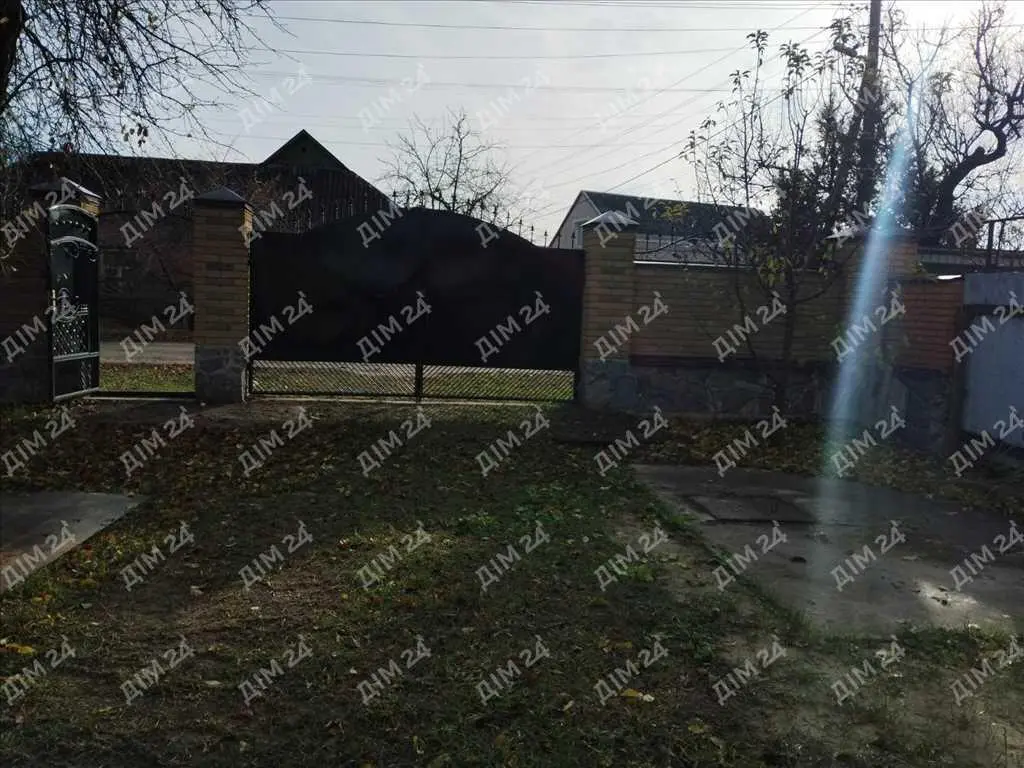 Будинок недобудований у м. Полтава.