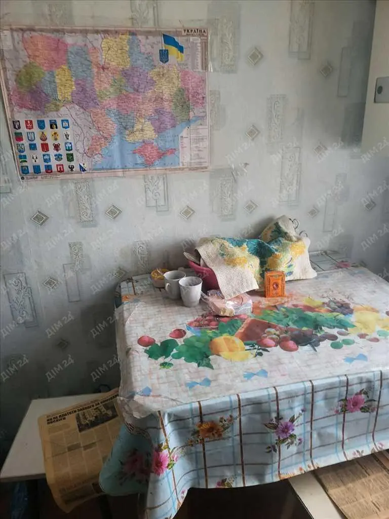 Однокімнатна квартира в с. Ланна Карлівського района