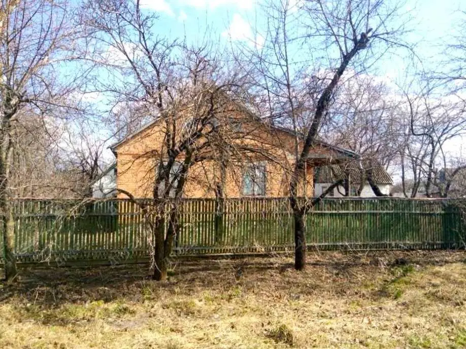 Будинок з флігелем у Решетилівському районі