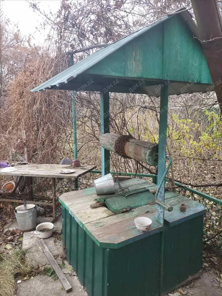 Будинок в місті Карлівка