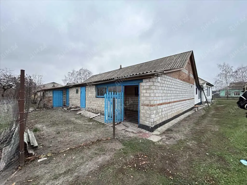 Добротний будинок для великої родини! 