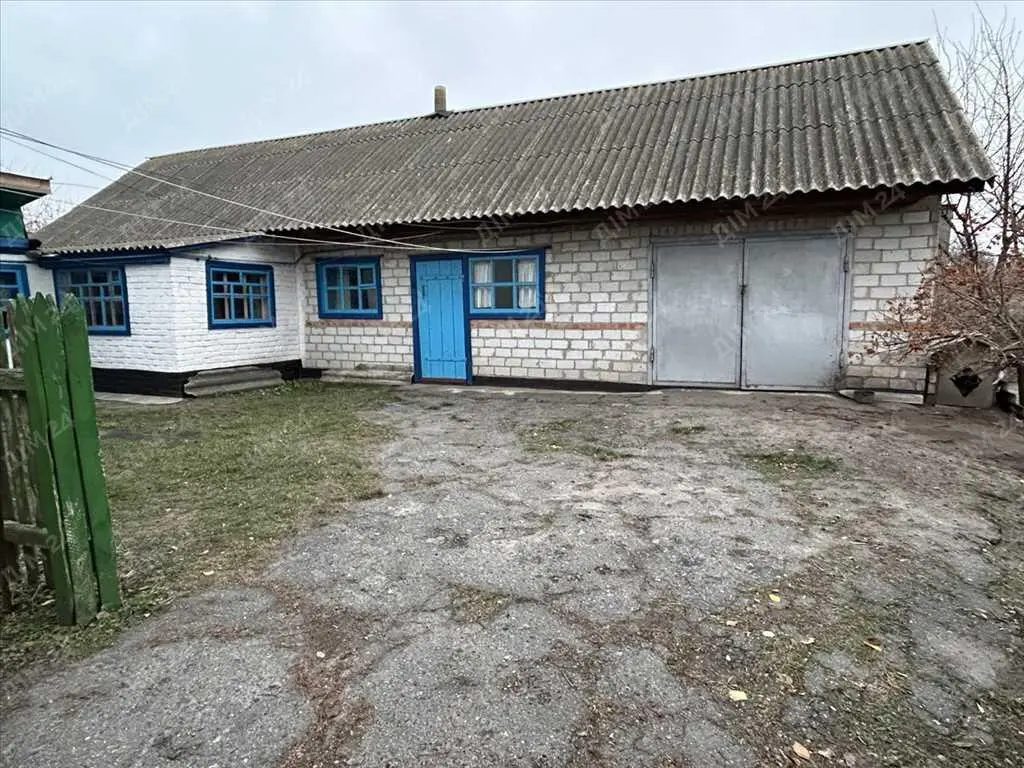 Добротний будинок для великої родини! 