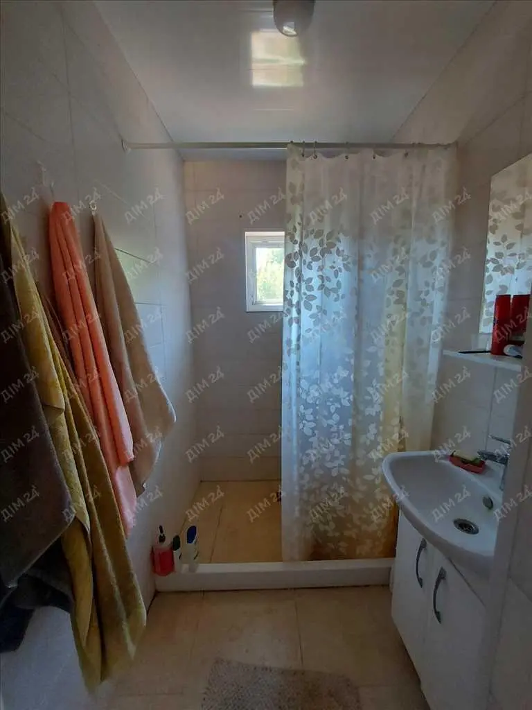 Двоповерховий будинок в с.Михайлівка