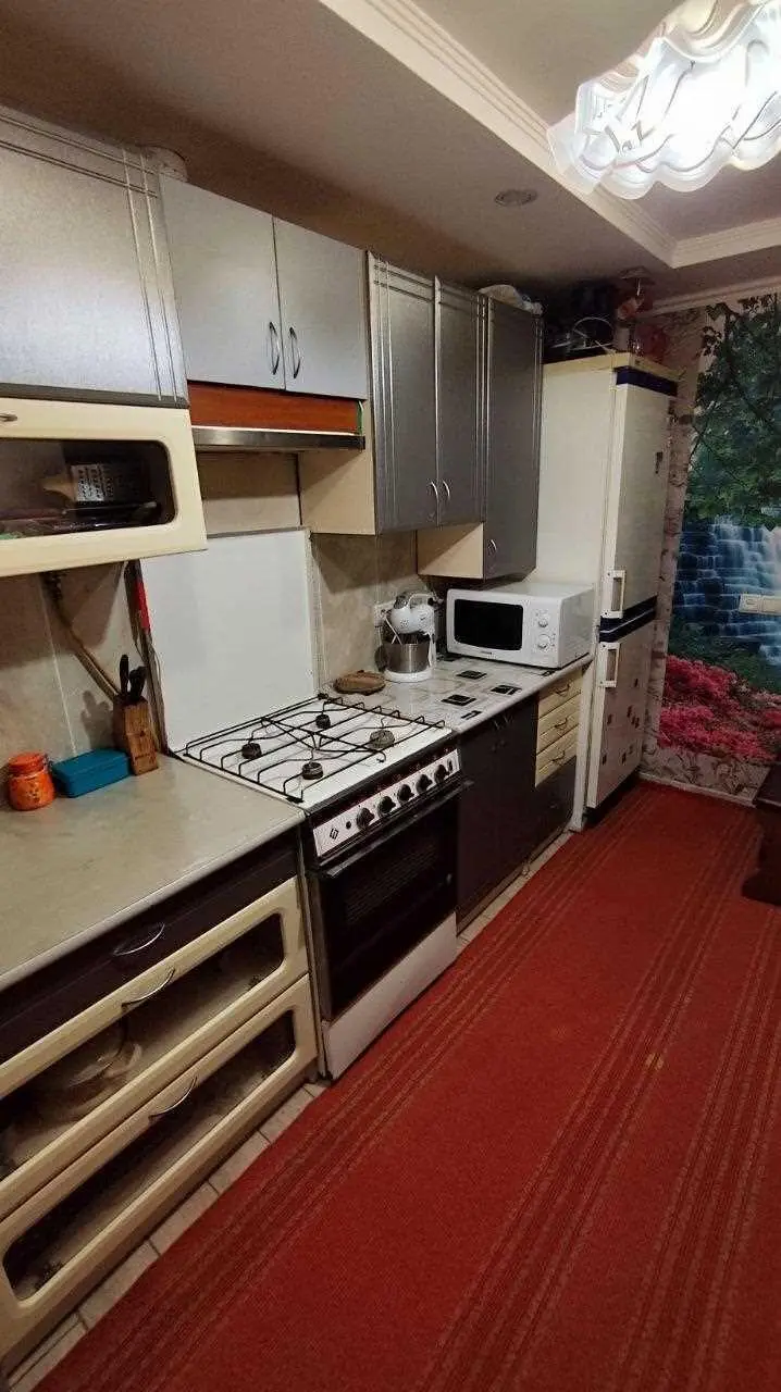 Продаж частини будинку з окремим двором у Полтаві!