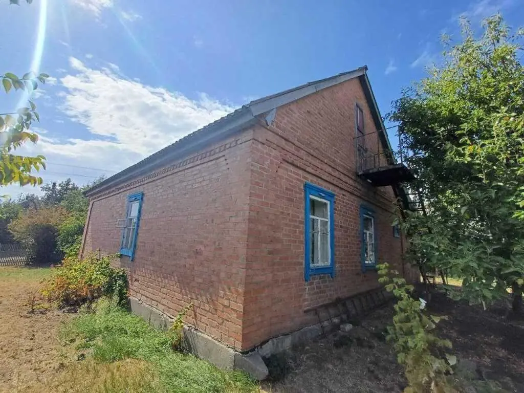 Продаж окремого будинку в Карлівці 