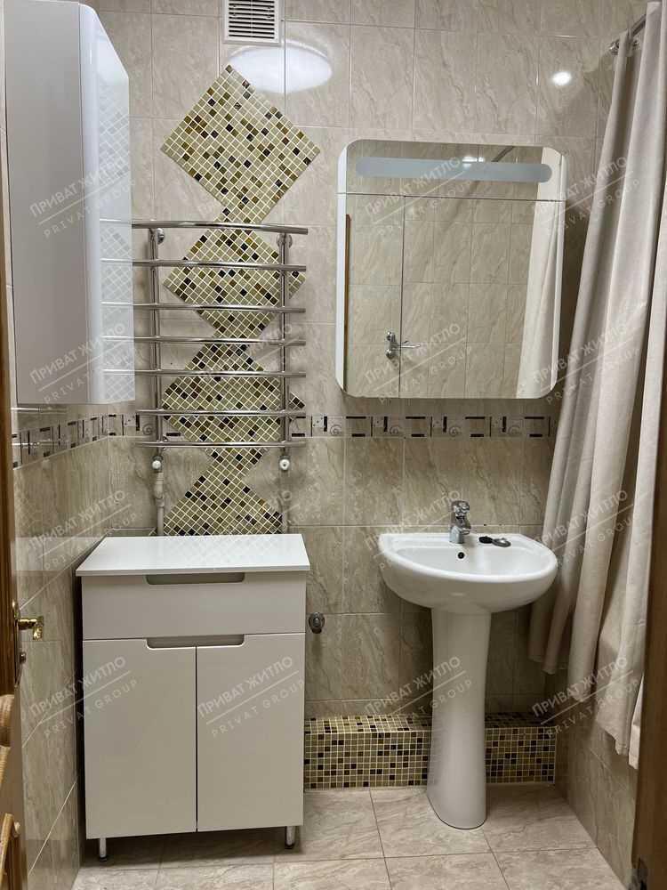 Трикімнатна квартира поруч зі Стадіоном Ворскла