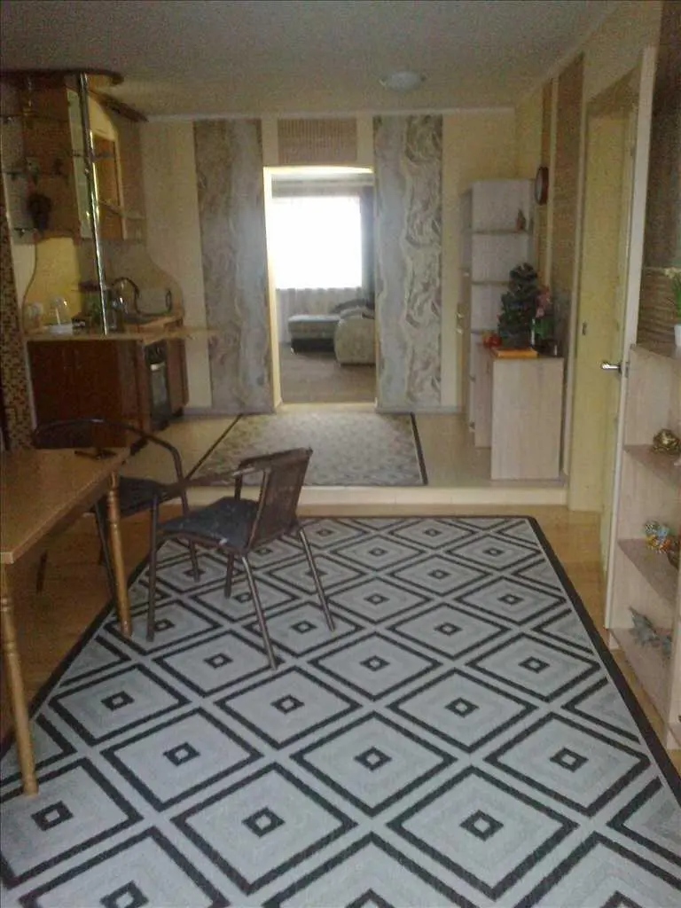 Шикарна квартира 100 м2  в місті  Карлівка