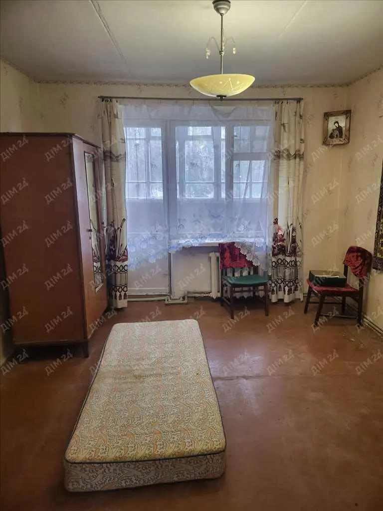 Трикімнатна квартира в Ковалівці.