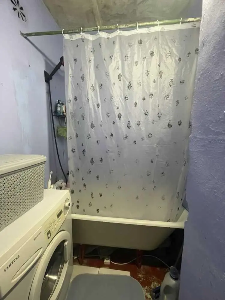 Однокімнатна квартира в пригороді. 