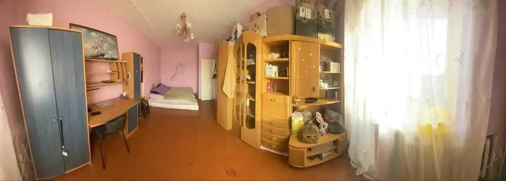 Однокімнатна квартира в пригороді. 