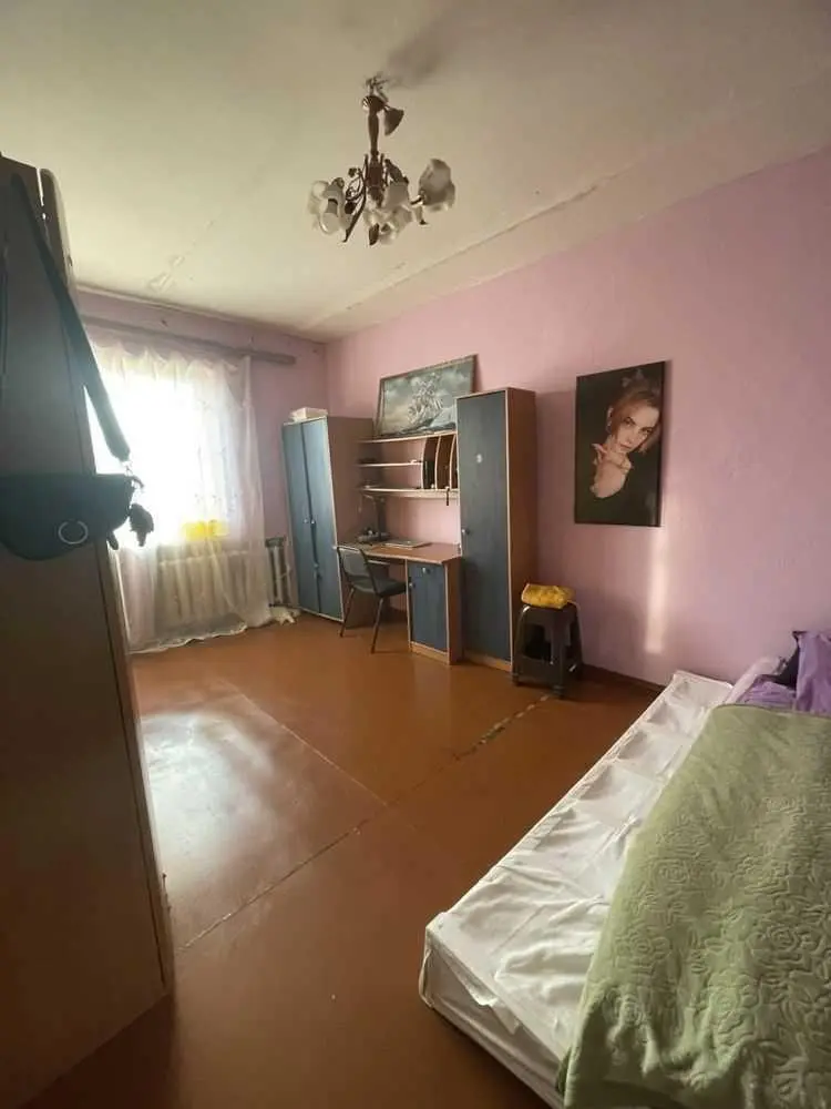 Однокімнатна квартира в пригороді. 