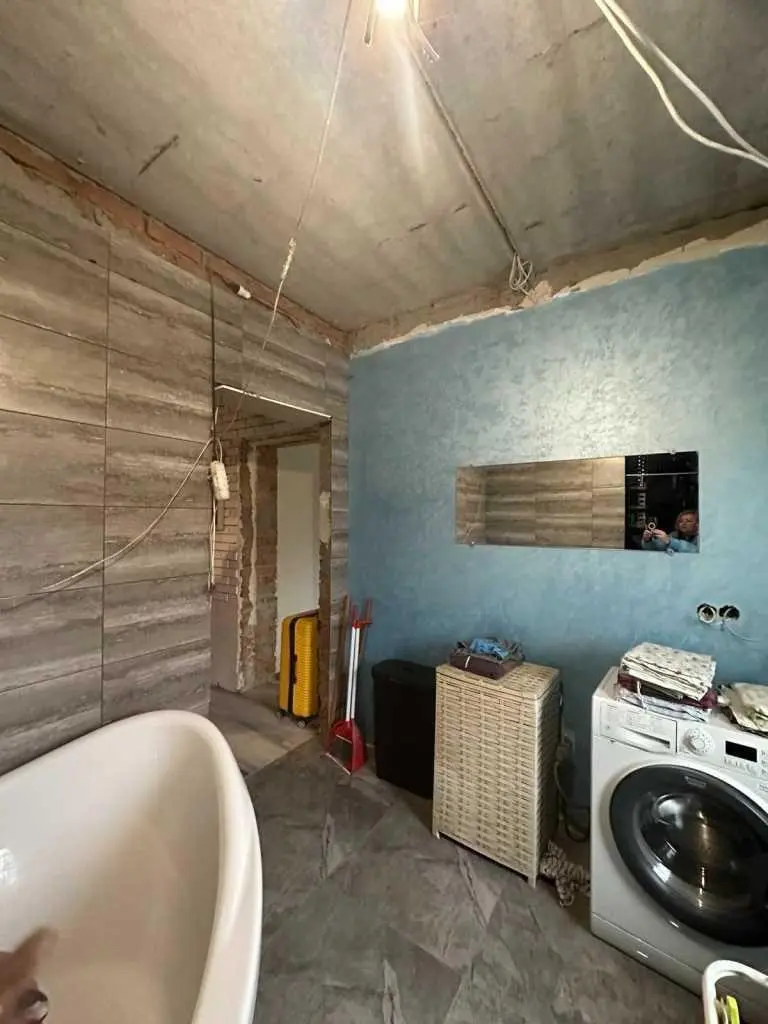 У продажу сучасний будинок