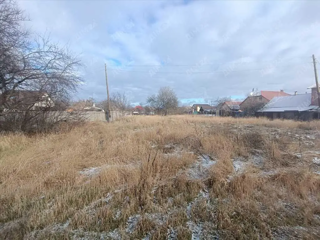 Частина будинку в Супрунівці з великою діляною