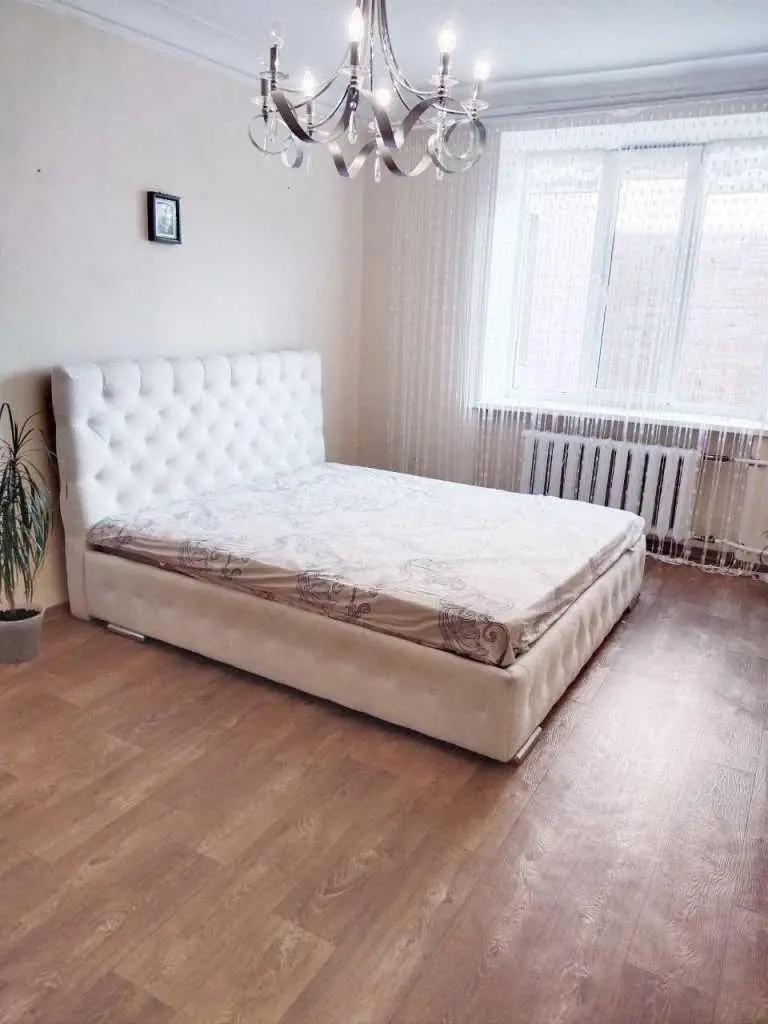 2-кімнатна квартира біля ЦУМу