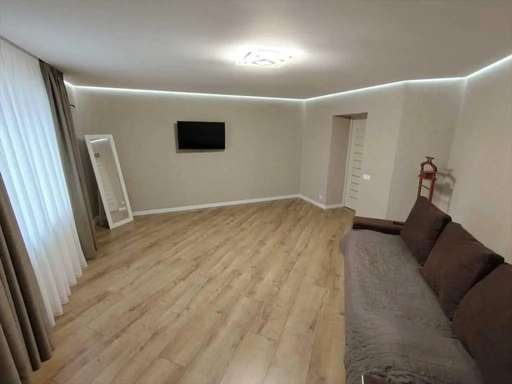 Однокімнатна квартира в новобудові з ремонтом