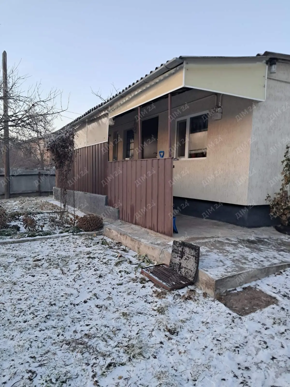 Гарний будинок в центрі Нових Санжар