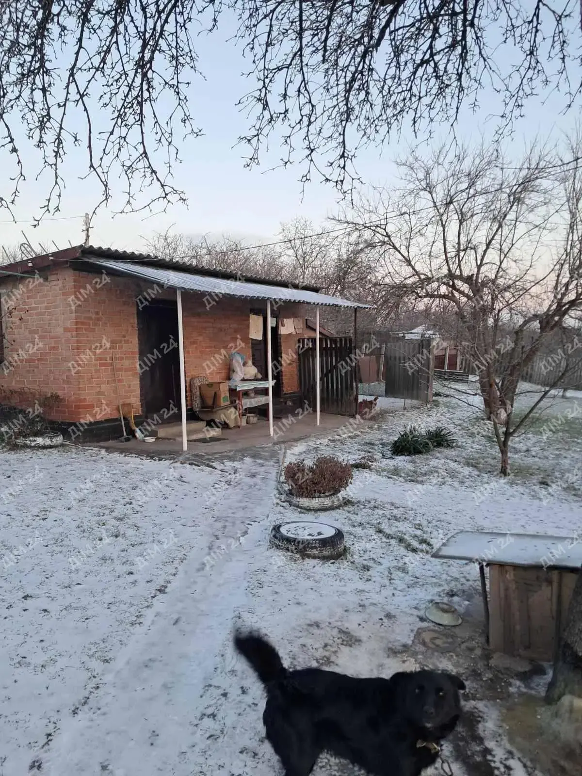 Гарний будинок в центрі Нових Санжар