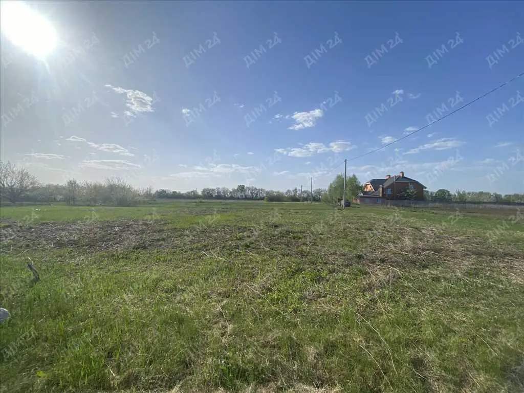 Ділянка в мальовничому місці в Рибцях.