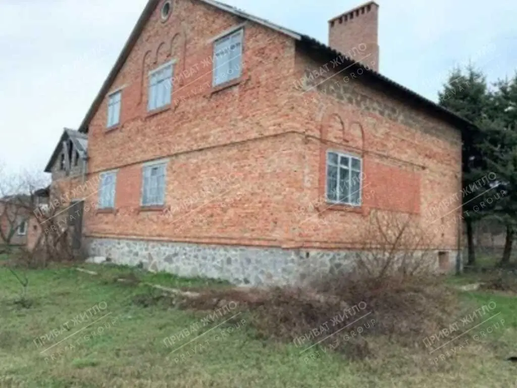 Продаж будинку в с. Жуки