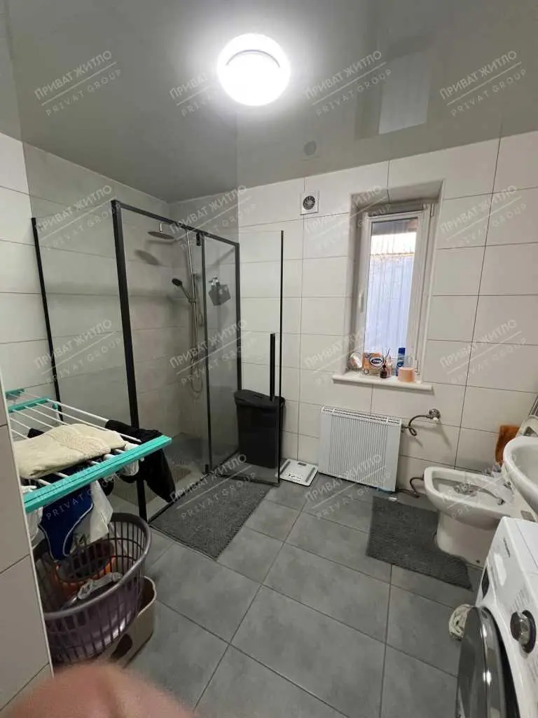 Продається будинок біля річки