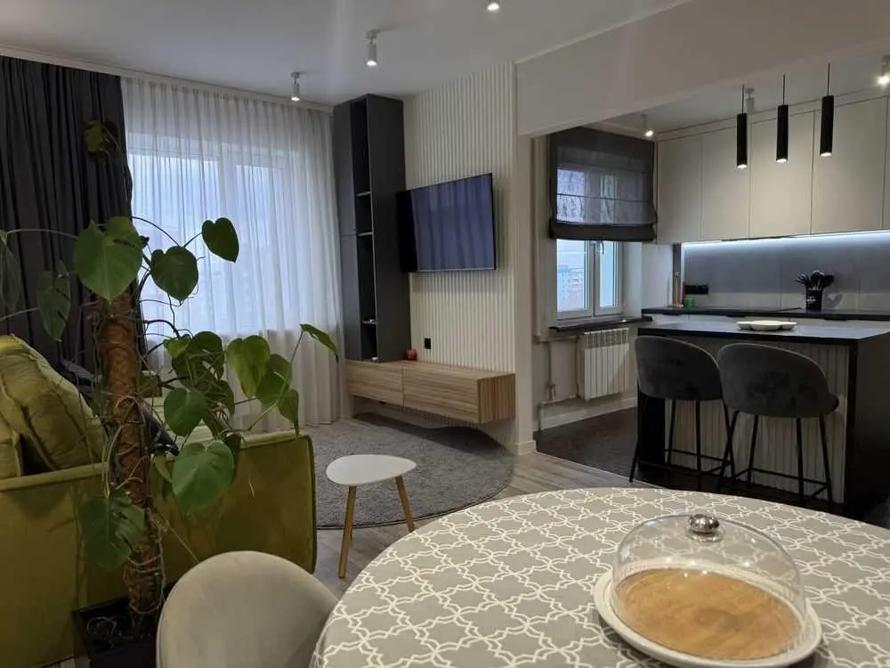 Розкішна квартира на Леваді!