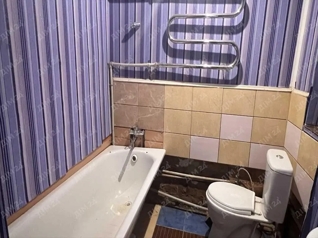 Продається частина будинку в самому центрі міста