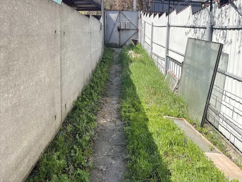 Продається частина будинку в самому центрі міста