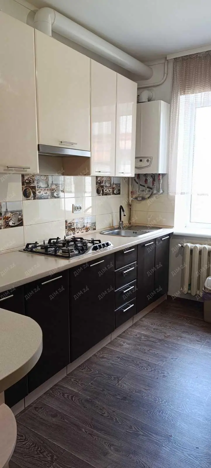 Добротний будинок на Кагамлика!