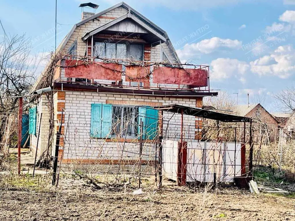  Цегляний будинок в районі Автоагрегатного заводу.
