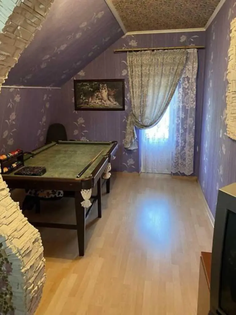 Продаж цегляного будинку