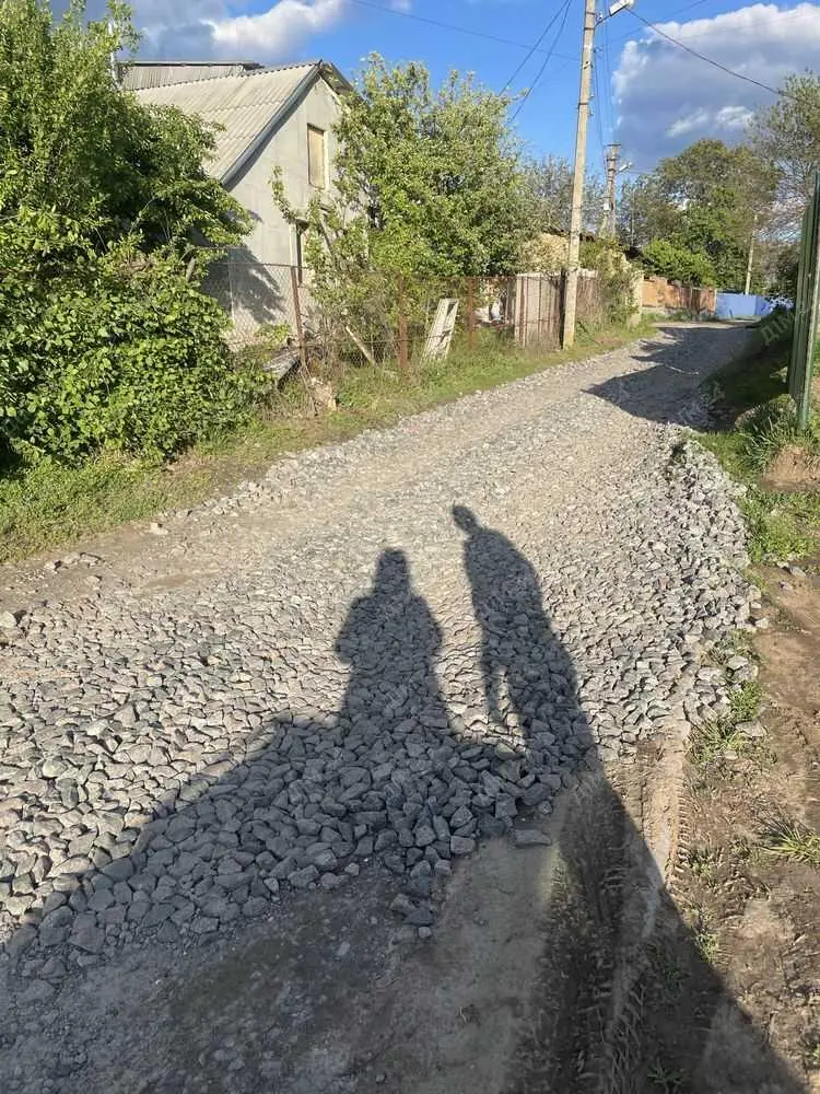 Окремий будинок в центрі Рибців.