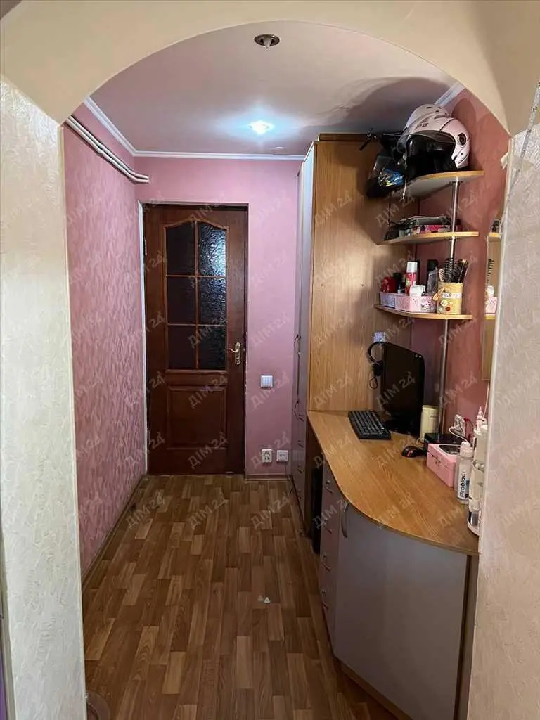 4-кімнатна квартира з  видом на монастир у самому серці історичної Полтави!