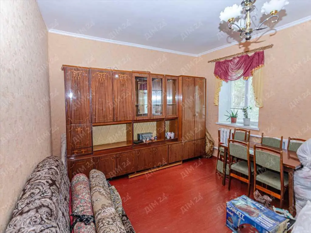 Окремий будинок в місті Карлівка