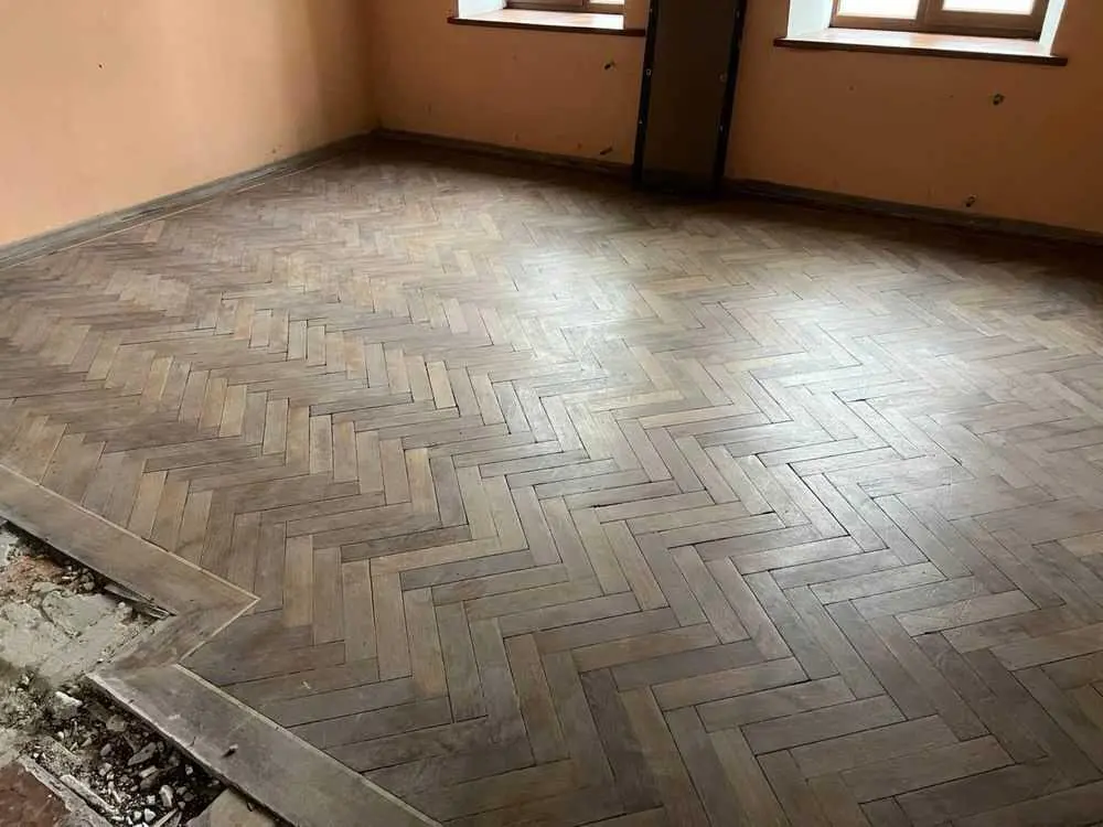Історична будівля в центральній частині міста