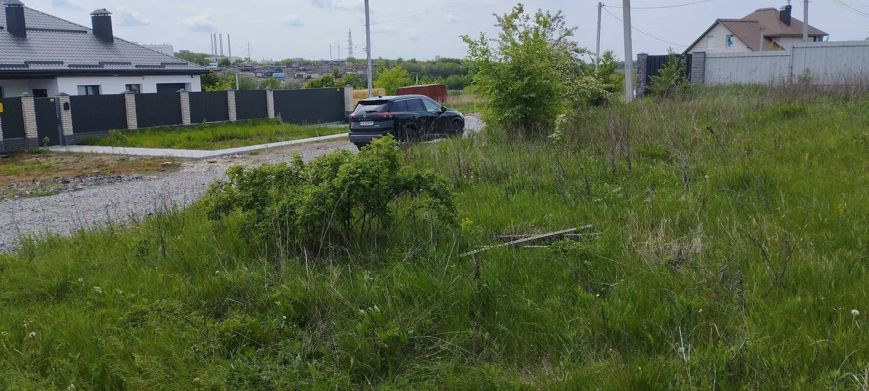 Ваша ділянка в Яру.