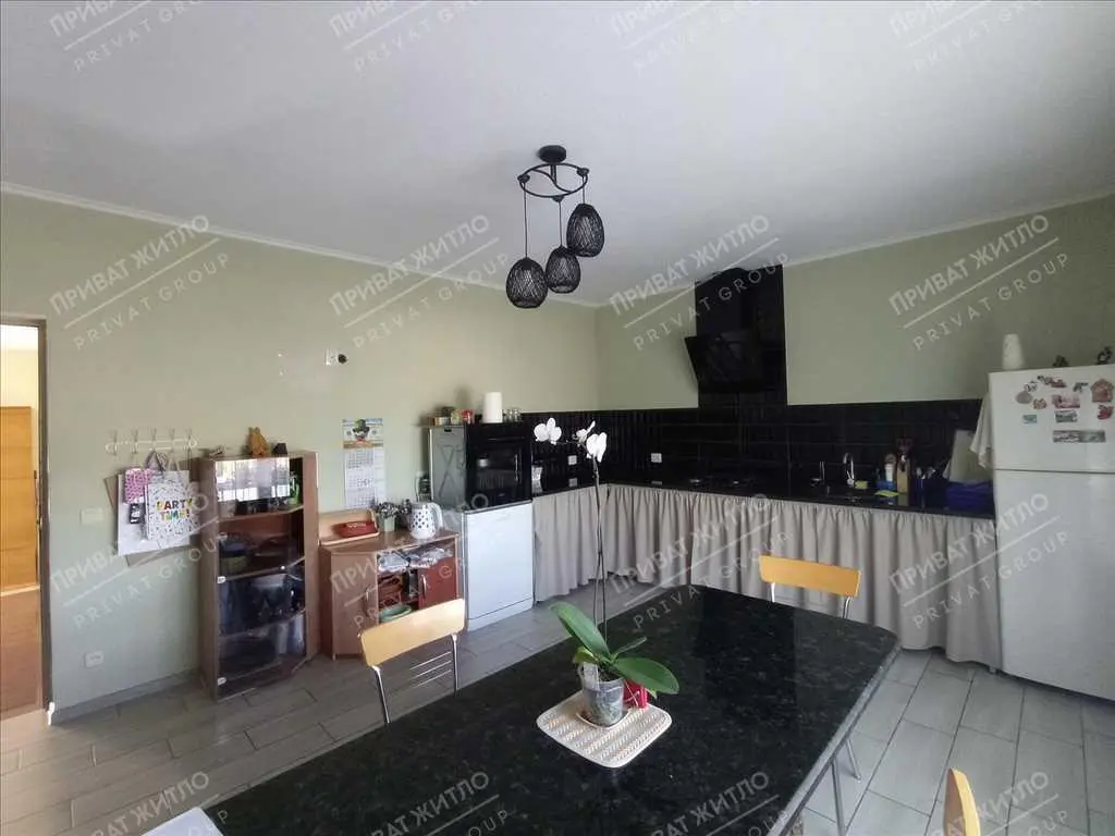 Просторий будинок в Нижніх Млинах