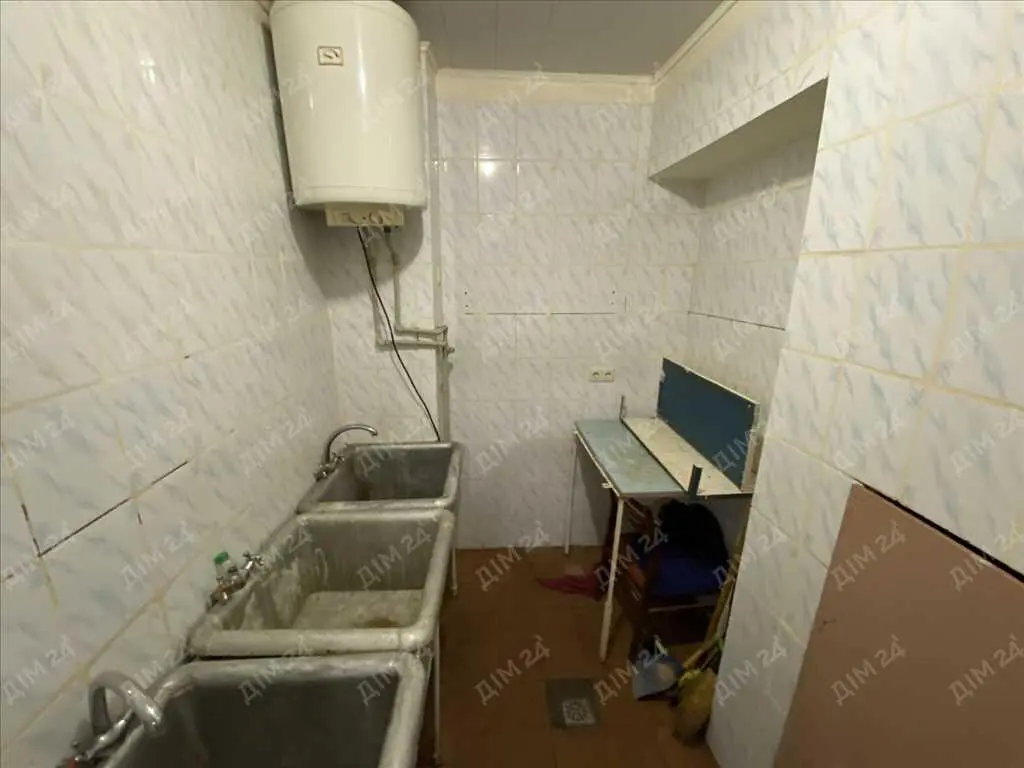 Комерція в центральній частині міста по бюджетній ціні!