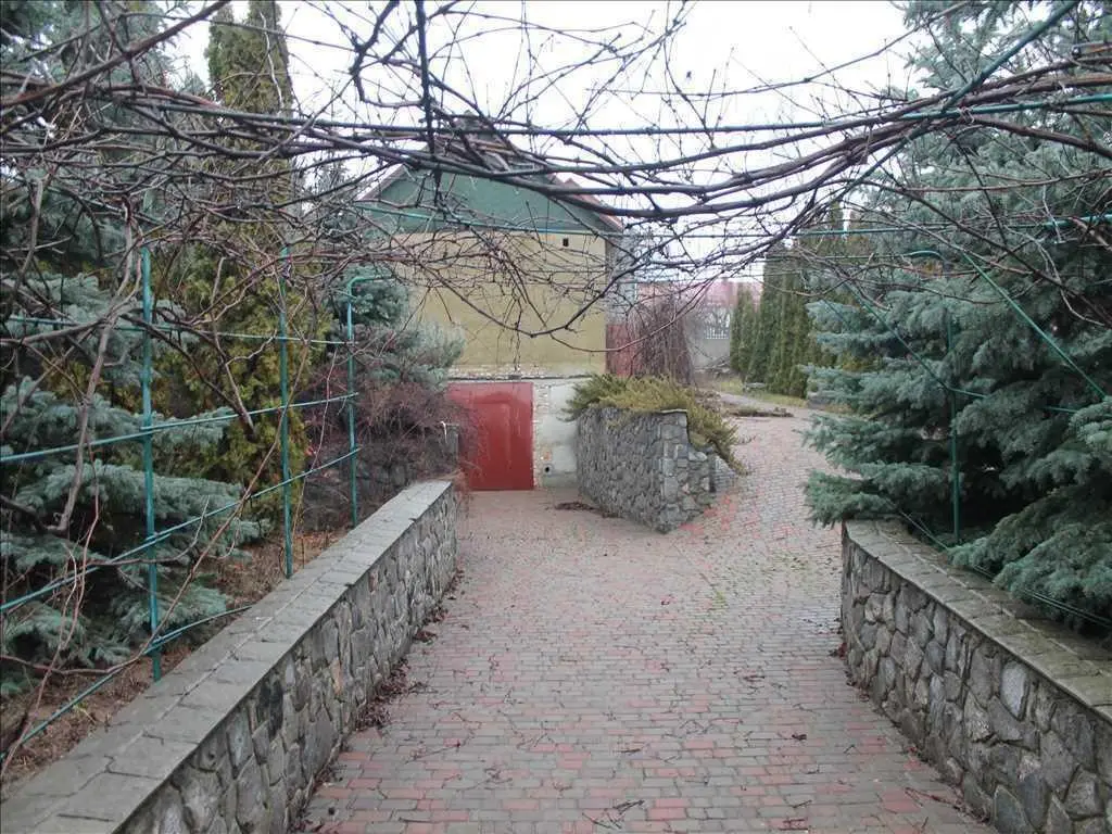 Розкішний будинок в 3 рівнях. Яр. Полтава