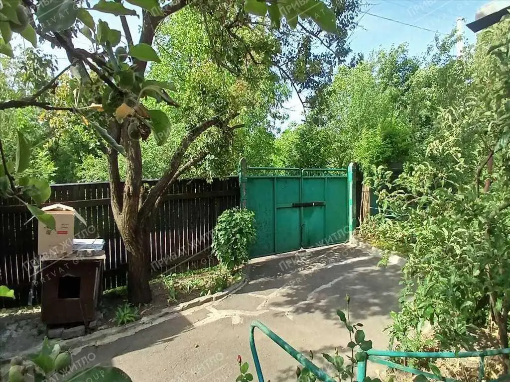Один будинок добре, а два — ще краще! (Особливо, коли вони поруч!)
