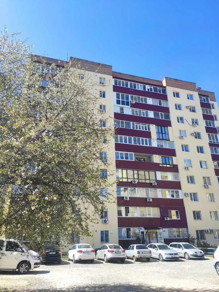 Двокімнатна квартира з АО, район 13-ї школи