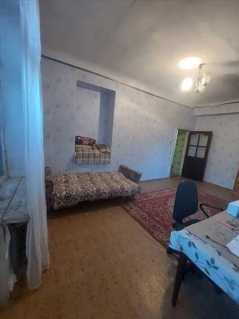 Трикімнатна квартира в районі Климівки!