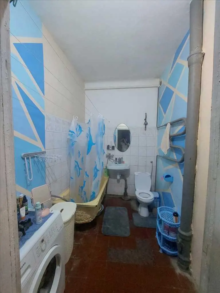 Трикімнатна квартира в районі Климівки!