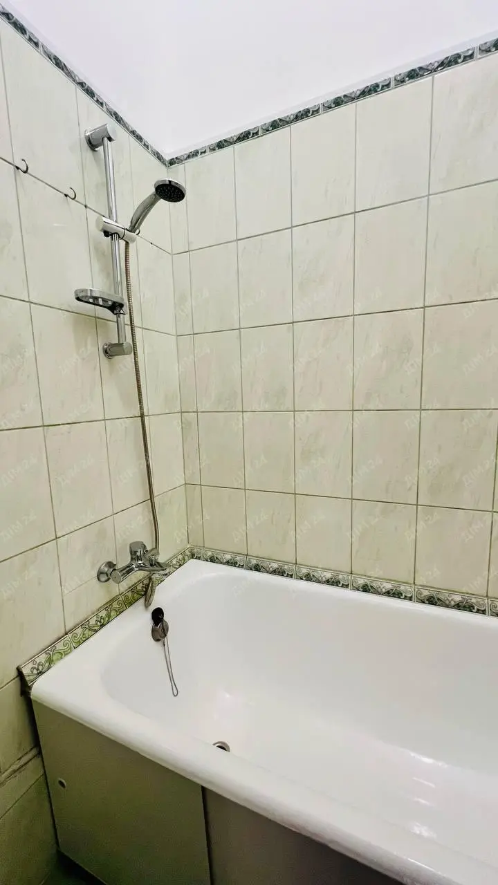 Двокімнатна квартира на Котляревського!