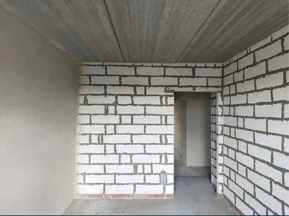 Трикімнатна квартира, ЖК "Династія"