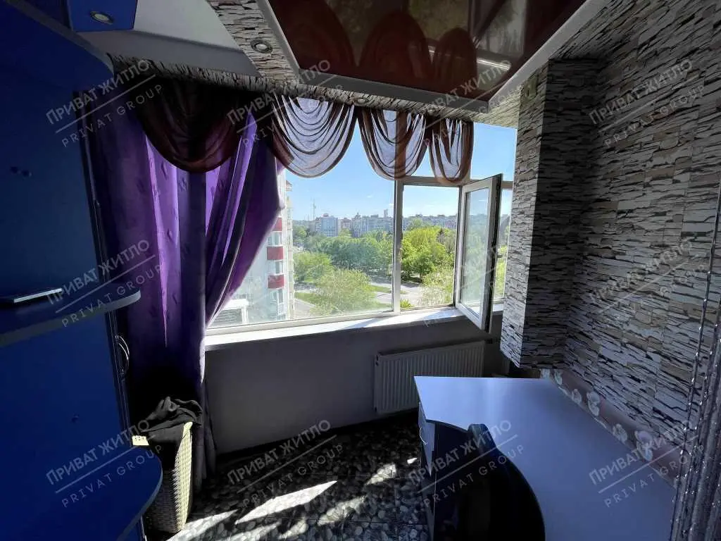 Продаж 3 кімнатної квартири з ремонтом Сади 1