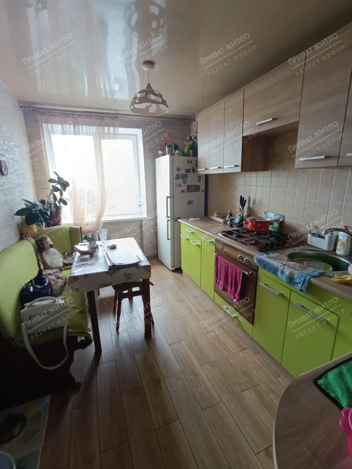 Трикімнатна квартира на Алмазному!