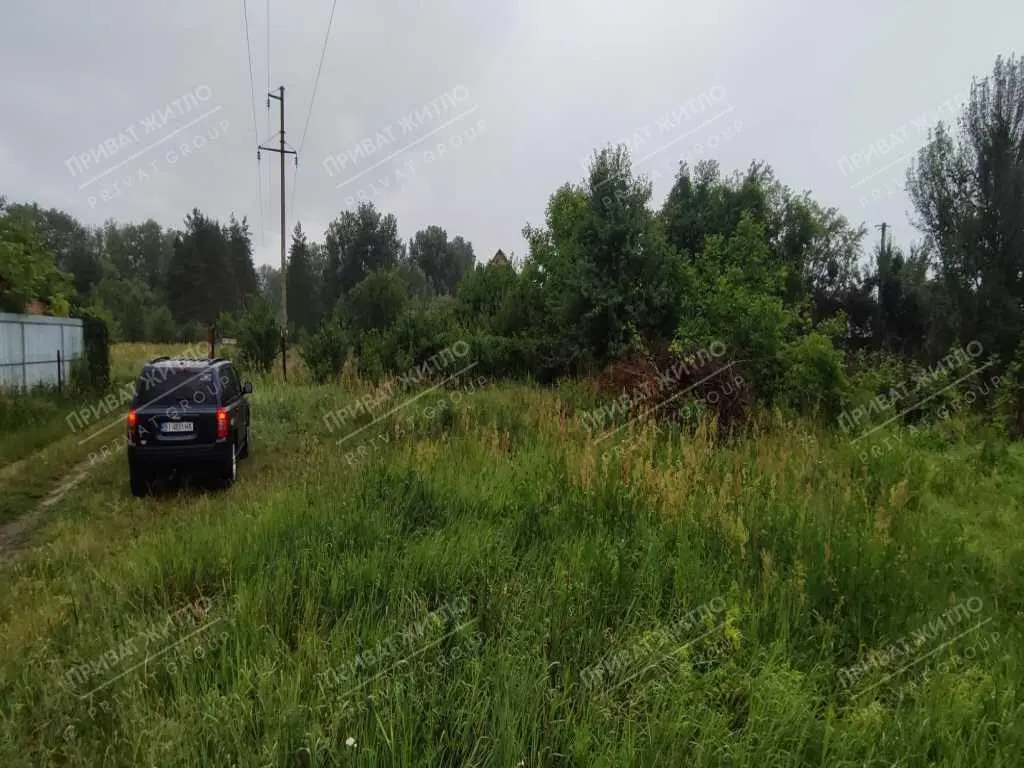 Земельна ділянка біля Трубного мосту
