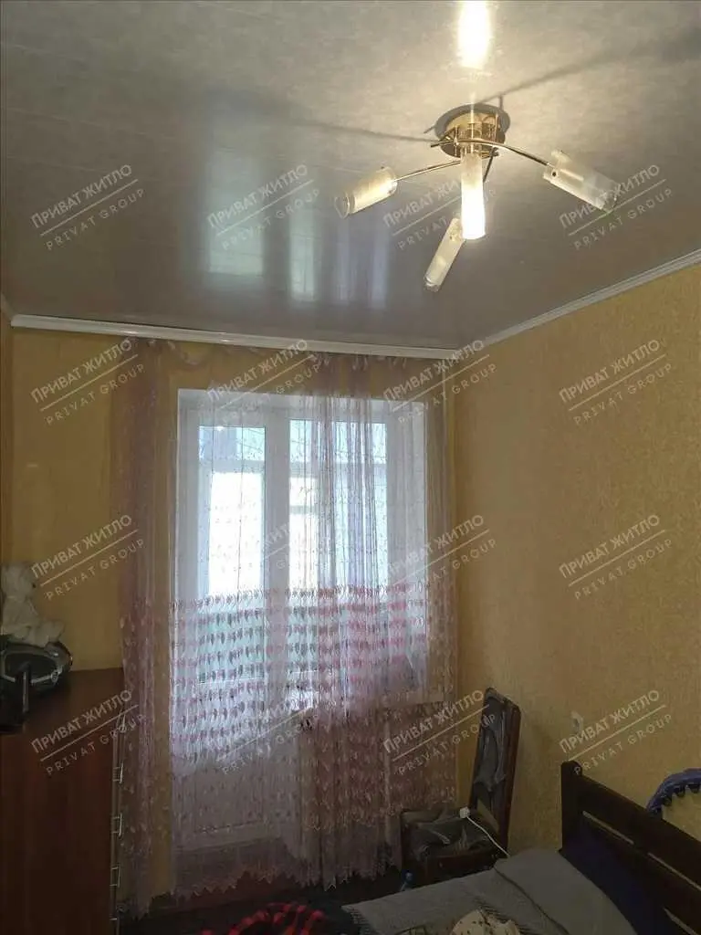 4 кімнати, сердній поверх, Боженка