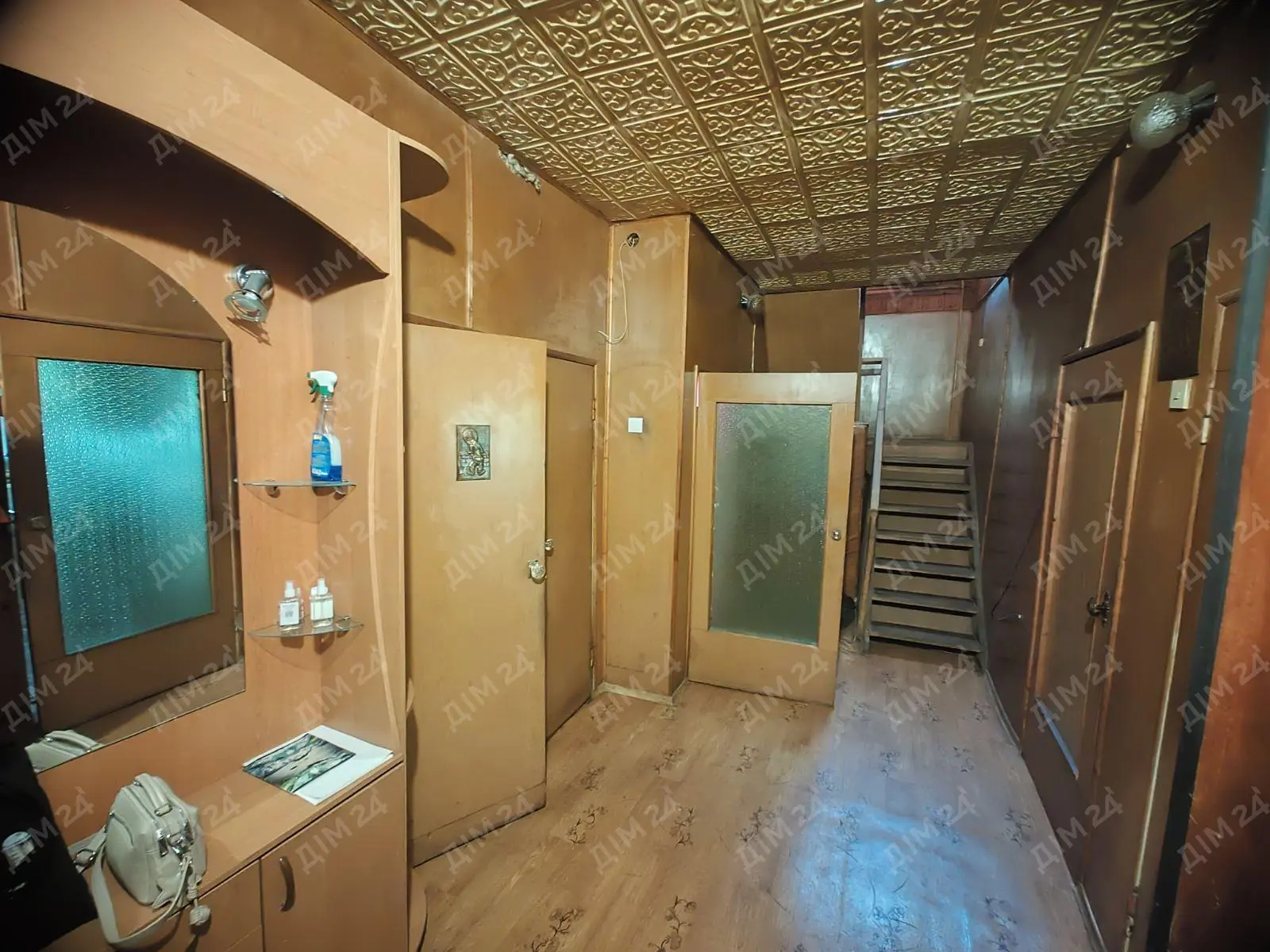 Двоповерховий будинок в Копилах.